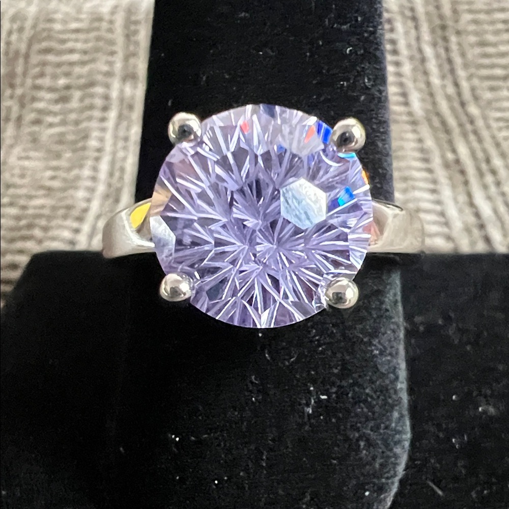 Elegant Purple Gemstone Ring womens costume jewelry size 10